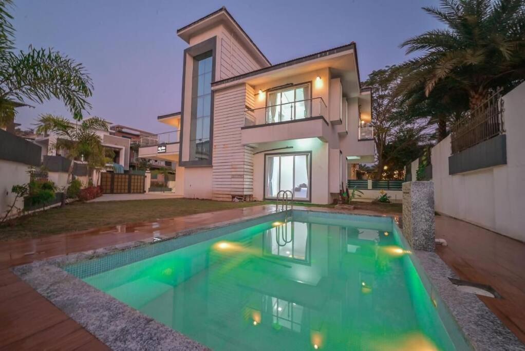 Royal Paradise Villa Lonavala Εξωτερικό φωτογραφία