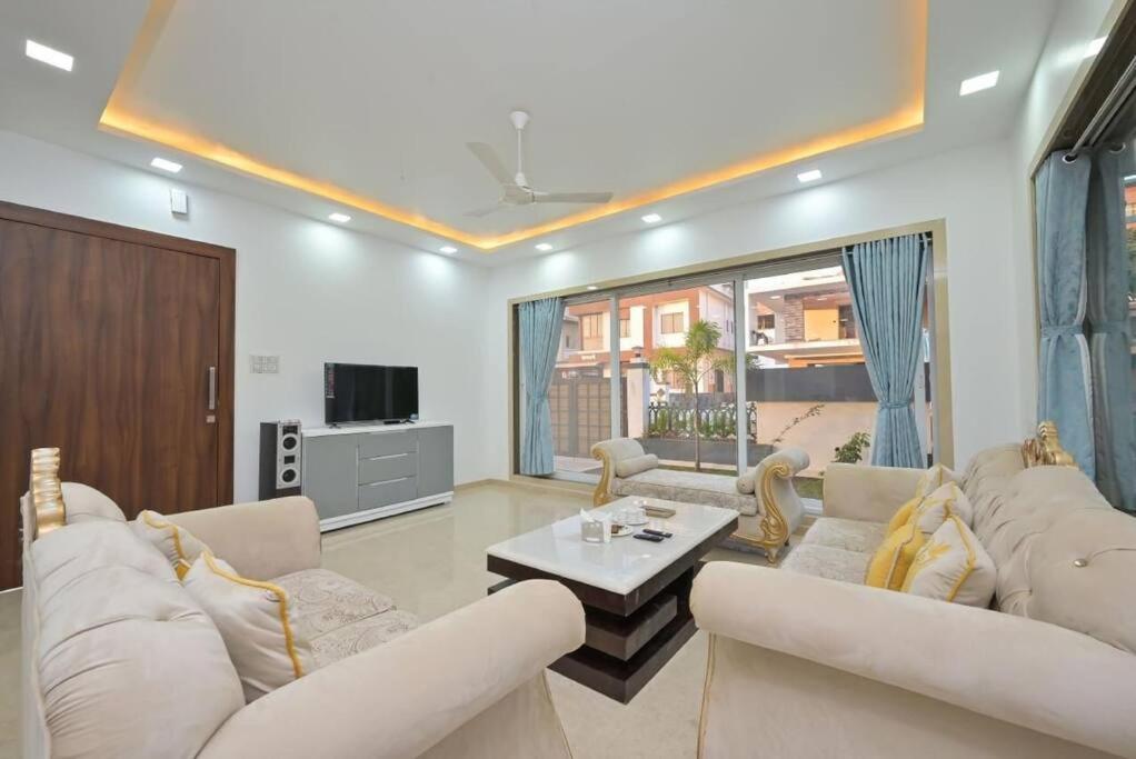 Royal Paradise Villa Lonavala Εξωτερικό φωτογραφία