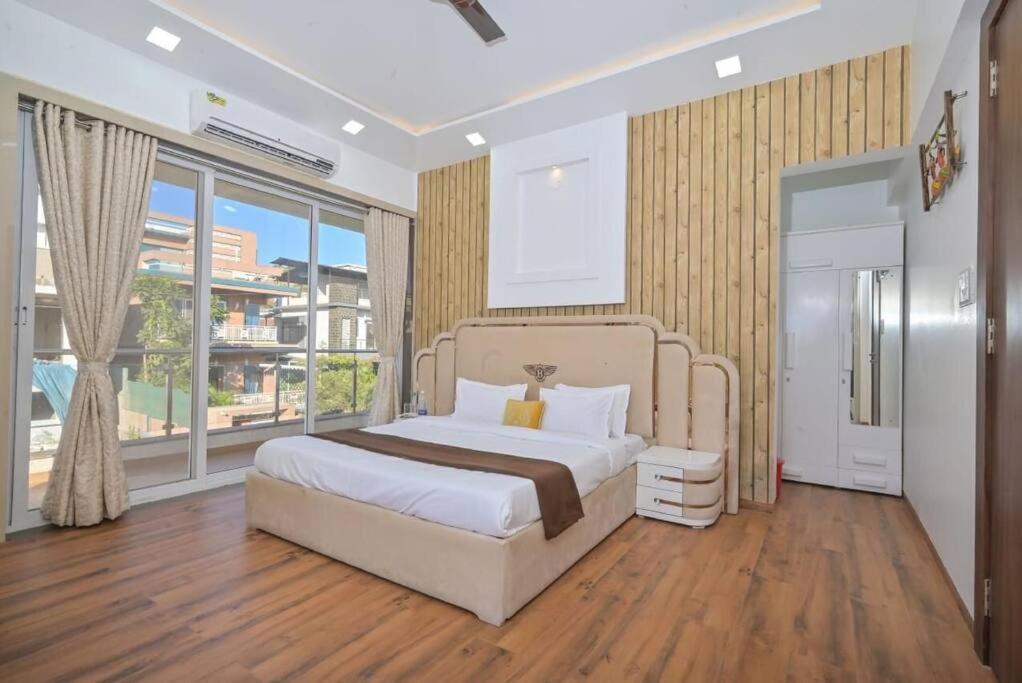 Royal Paradise Villa Lonavala Εξωτερικό φωτογραφία