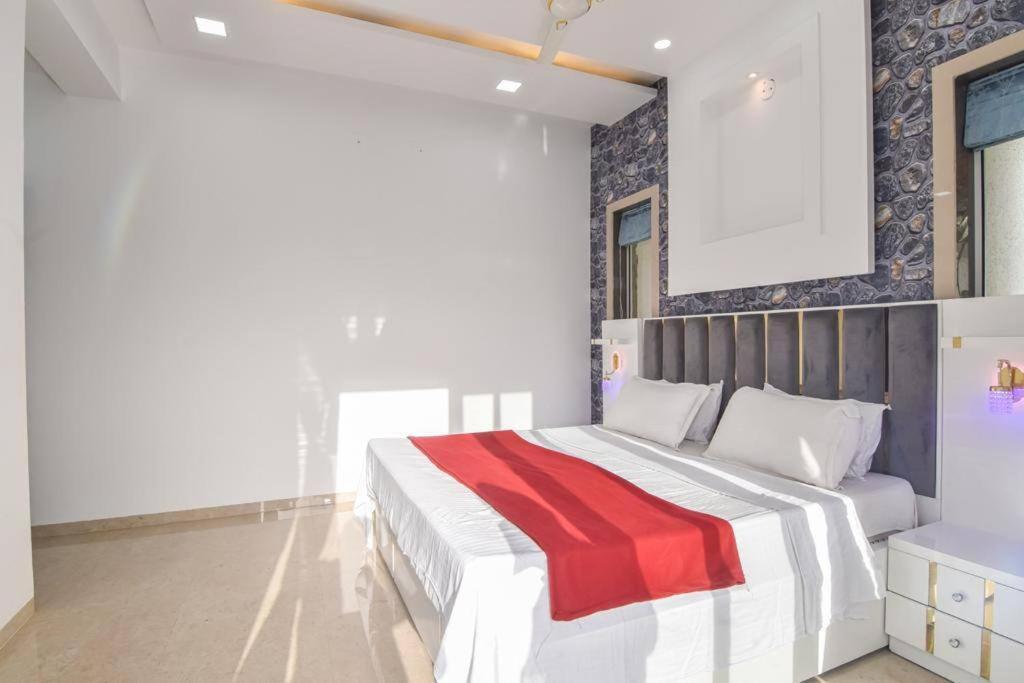 Royal Paradise Villa Lonavala Εξωτερικό φωτογραφία