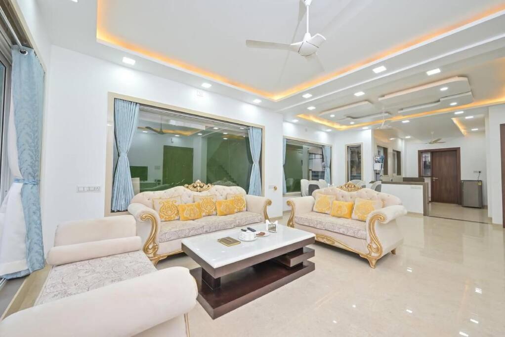 Royal Paradise Villa Lonavala Εξωτερικό φωτογραφία